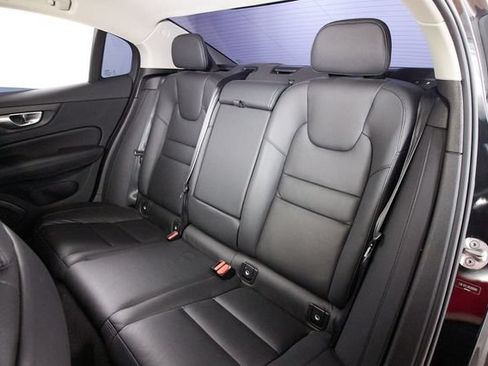 Used 2024 Volvo S60 B5 Plus w/ Climate Package AWD/4WD image 20