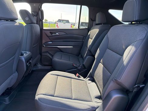 New 2026 Chevrolet Traverse LT AWD/4WD image 17