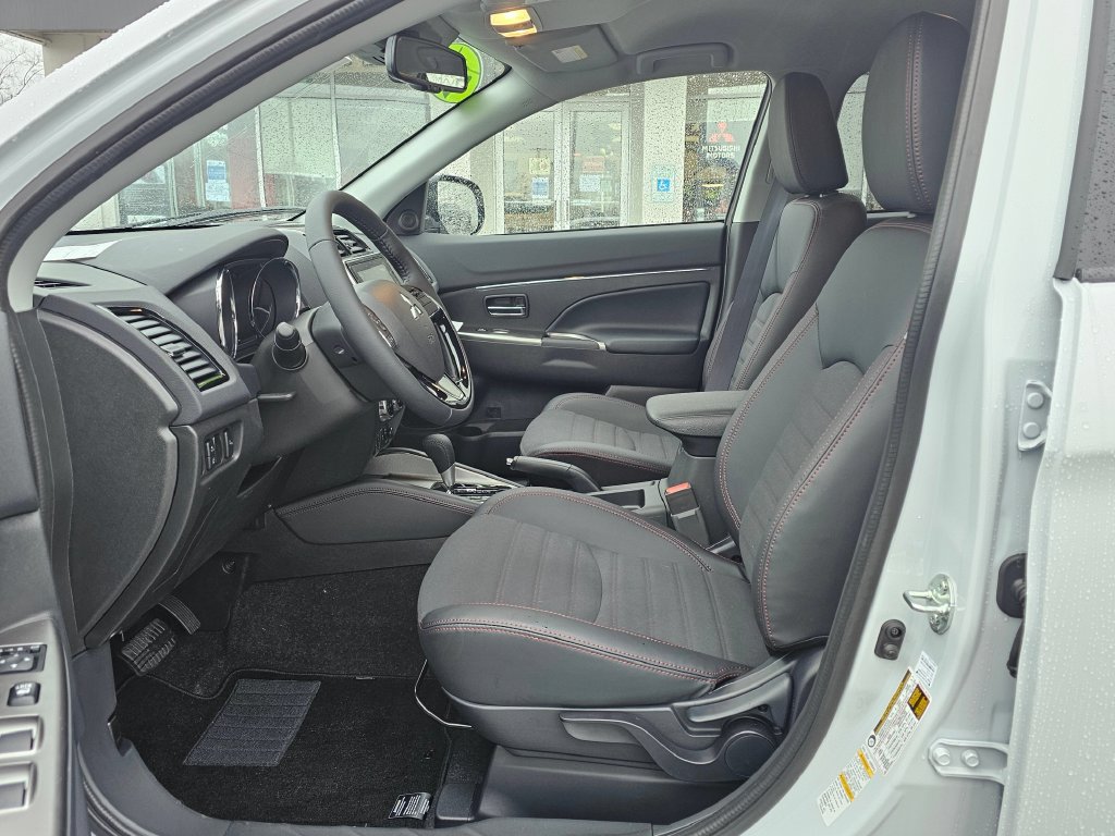 New 2026 Mitsubishi Outlander Sport SE AWD/4WD image 17