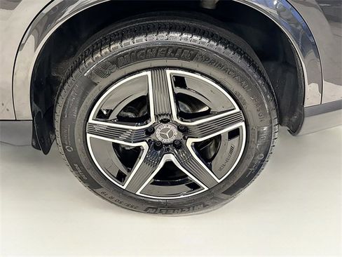 Certified 2024 Mercedes-Benz GLC 300 4MATIC w/ AMG Line image 33