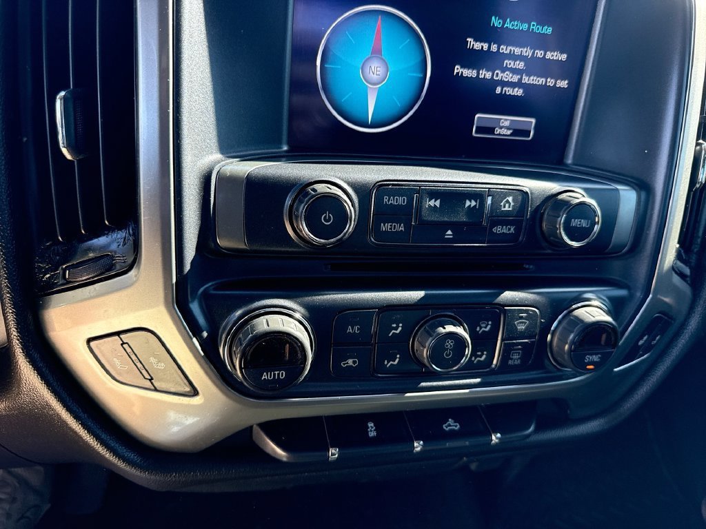 Used 2018 Chevrolet Silverado 1500 LT w/ All Star Edition AWD/4WD image 32