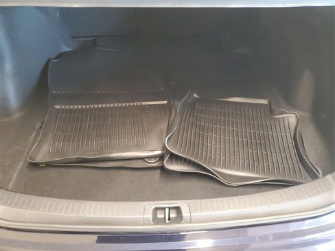 Used 2024 Toyota Corolla SE image 10