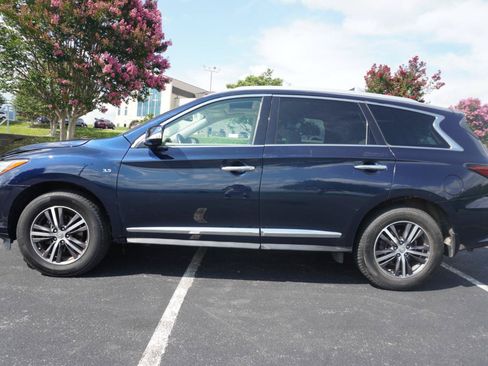 Used 2019 INFINITI QX60 Luxe w/ Essential Package AWD/4WD image 4