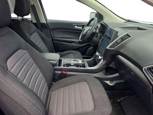 Used 2024 Ford Edge SE w/ Black Appearance Package AWD/4WD image 17