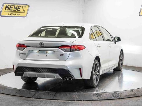 Used 2020 Toyota Corolla SE w/ Carpet Mat Package (TMS) FWD image 4