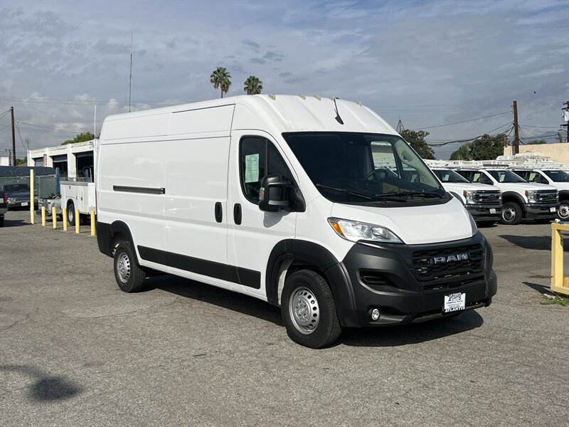 Used 2025 RAM ProMaster 3500 w/ Convenience Group FWD image 1