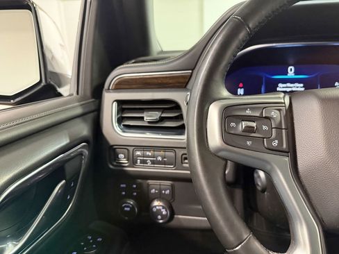 Used 2024 Chevrolet Suburban Premier AWD/4WD image 74