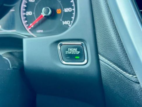 Used 2019 GMC Acadia SLE FWD image 25