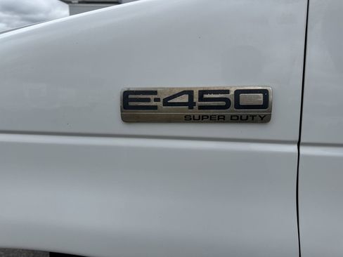 Used 2006 Ford E-450 and Econoline 450 E-450 Super Duty image 23