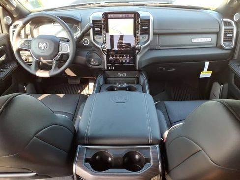 New 2026 RAM 2500 Laramie AWD/4WD image 26