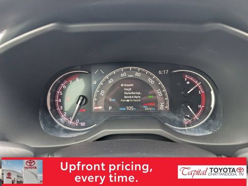 Used 2025 Toyota RAV4 XLE FWD image 19