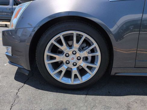 Used 2013 Cadillac CTS Premium RWD image 30