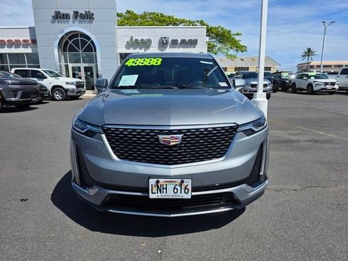 Used 2024 Cadillac XT6 Premium Luxury FWD image 2