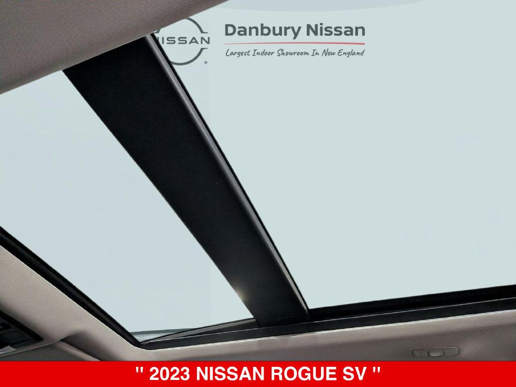 Certified 2023 Nissan Rogue SV w/ SV Premium Package AWD/4WD image 31
