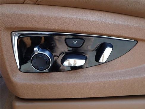 Used 2016 Cadillac Escalade ESV Platinum image 15