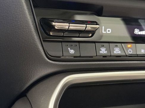 Certified 2025 MAZDA CX-90 Plug-In Hybrid w/Premium Sport AWD/4WD image 31