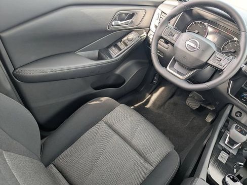 New 2026 Nissan Rogue SV AWD/4WD image 25