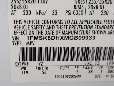 Used 2021 Ford Explorer XLT w/ Equipment Group 202A image 33