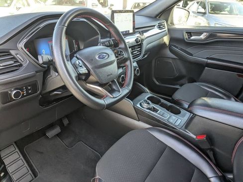 Used 2025 Ford Escape ST-Line AWD/4WD image 13