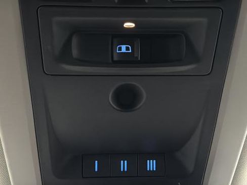 Used 2019 RAM 1500 Laramie w/ Convenience Group AWD/4WD image 31