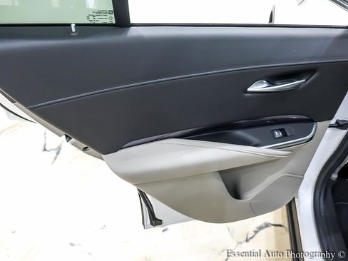 Used 2023 Cadillac XT4 Luxury image 24