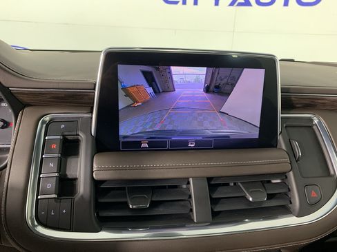 Used 2021 Chevrolet Tahoe LT w/ Rear Media and Nav Package AWD/4WD image 28