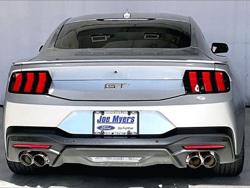 Used 2025 Ford Mustang GT Premium image 3