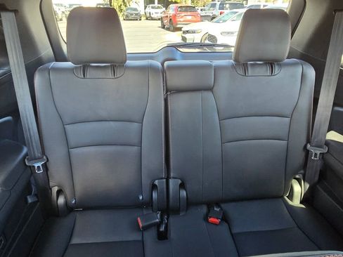Used 2022 Honda Pilot TrailSport image 17