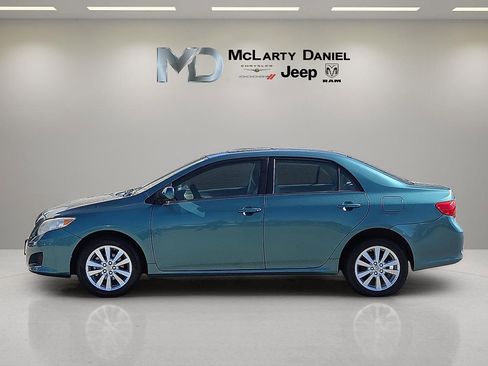 Used 2009 Toyota Corolla XLE image 3