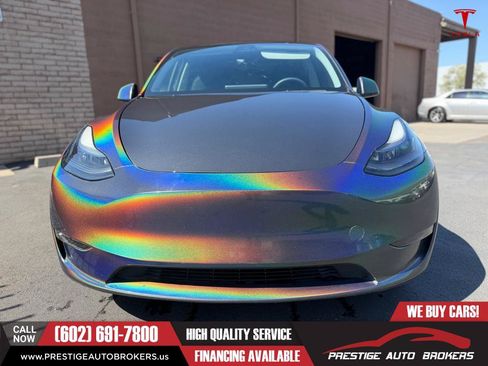 Used 2023 Tesla Model Y Long Range AWD/4WD image 3