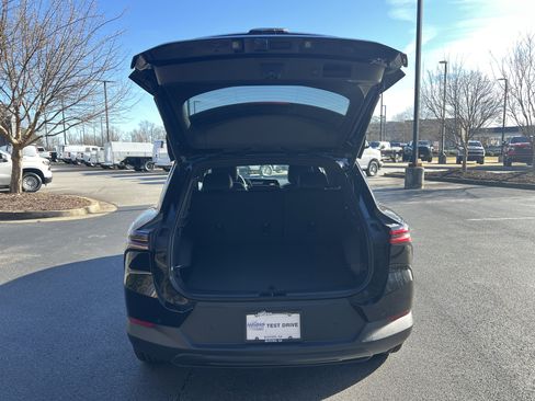 New 2026 Chevrolet Equinox EV LT AWD/4WD image 11
