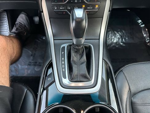 Used 2017 Ford Edge SEL w/ Equipment Group 201A image 48