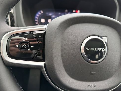 New 2026 Volvo XC60 B5 Plus w/ Climate Package image 19