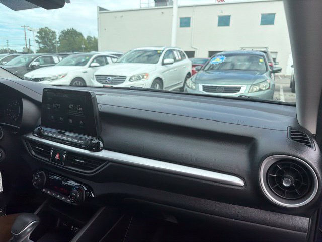 Used 2019 Kia Forte LXS FWD image 23