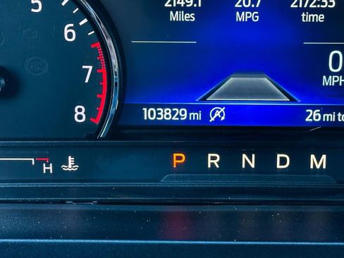 Used 2021 Ford Explorer Limited w/ Equipment Group 301A RWD image 26