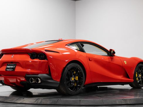 Used 2018 Ferrari 812 Superfast image 19