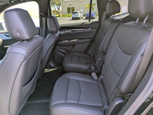 Certified 2024 Cadillac XT6 Premium Luxury w/ Technology Package image 13