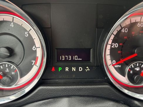 Used 2016 Dodge Grand Caravan SXT image 52