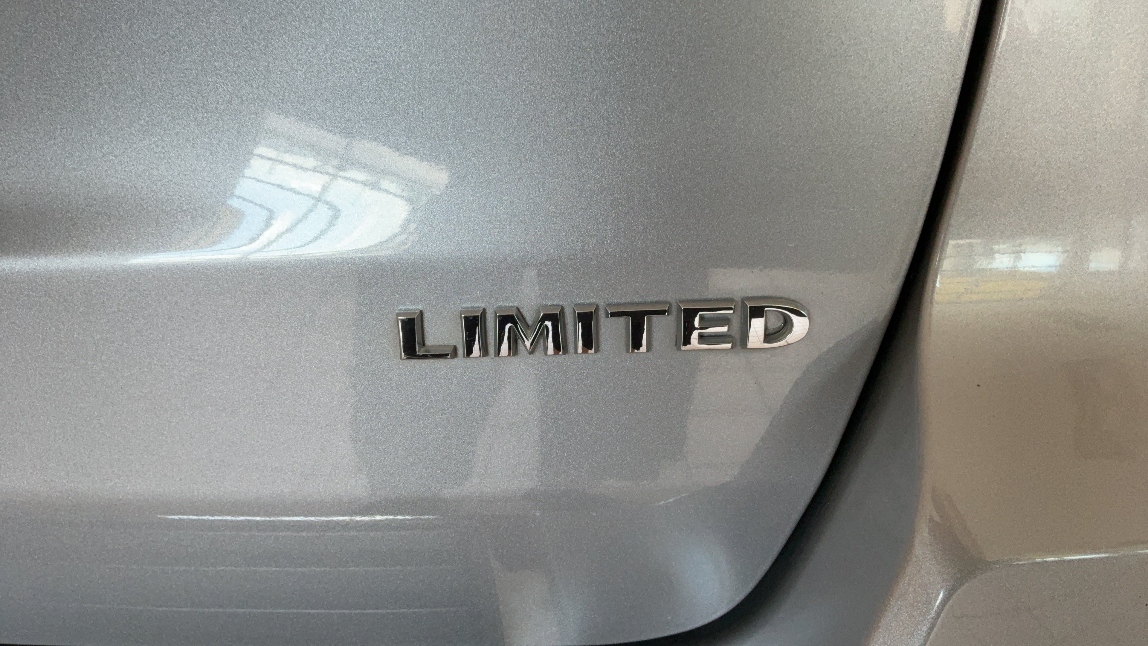 Used 2020 Jeep Grand Cherokee Limited RWD image 44