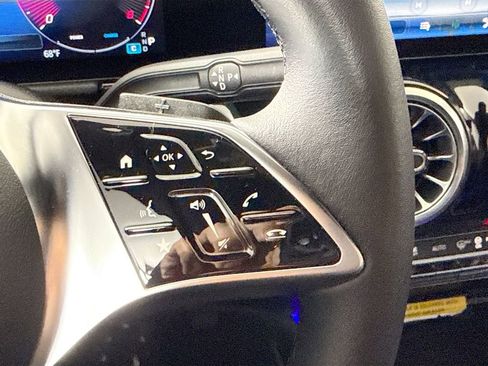 Certified 2025 Mercedes-Benz GLA 250 GLA 250 image 12