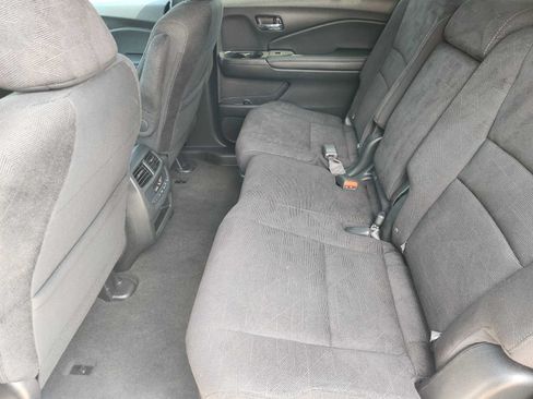 Used 2022 Honda Pilot Sport image 29