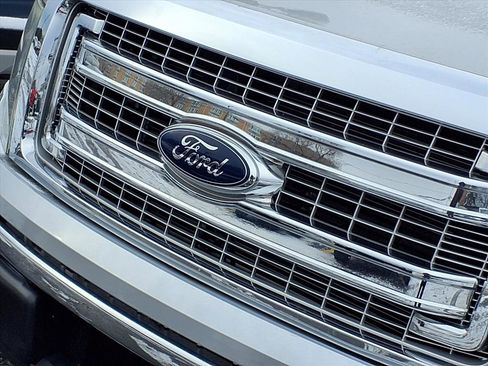 Used 2013 Ford F150 XLT w/ Luxury Equipment Group image 28