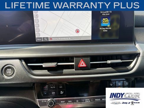 Used 2024 Kia Seltos SX w/ SX Sunroof Package AWD/4WD image 18