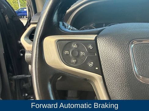 Used 2019 GMC Acadia Denali w/ Technology Package FWD image 23