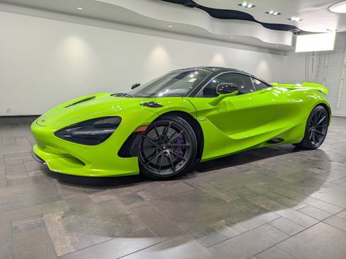 Used 2024 McLaren 750S image 1