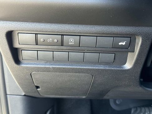 New 2026 Mitsubishi Outlander SE FWD image 40