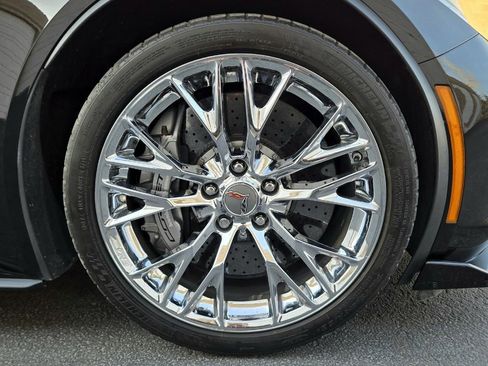 Used 2016 Chevrolet Corvette Z06 w/ Z07 Performance Package image 18