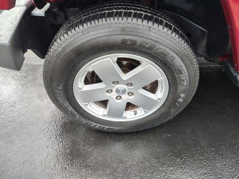 Used 2012 Jeep Wrangler Sahara w/ Dual Top Group image 5