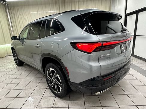 Certified 2025 Buick Enclave Sport Touring image 8