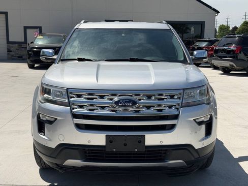 Used 2018 Ford Explorer XLT w/ Equipment Group 202A AWD/4WD image 2